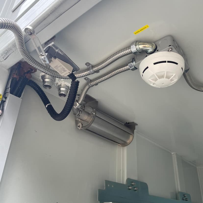 气溶胶灭火瓶组与探测器